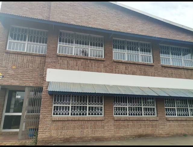 850M² WAREHOUSE TO LET IN MKONDENI
